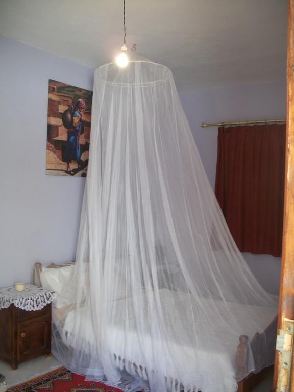 Maison D'Hotes Chez Souad 탈리우인 객실 사진
