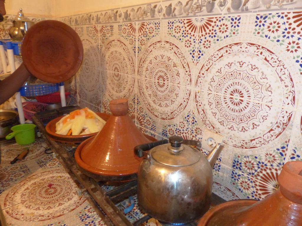 Maison D'Hotes Chez Souad 탈리우인 외부 사진